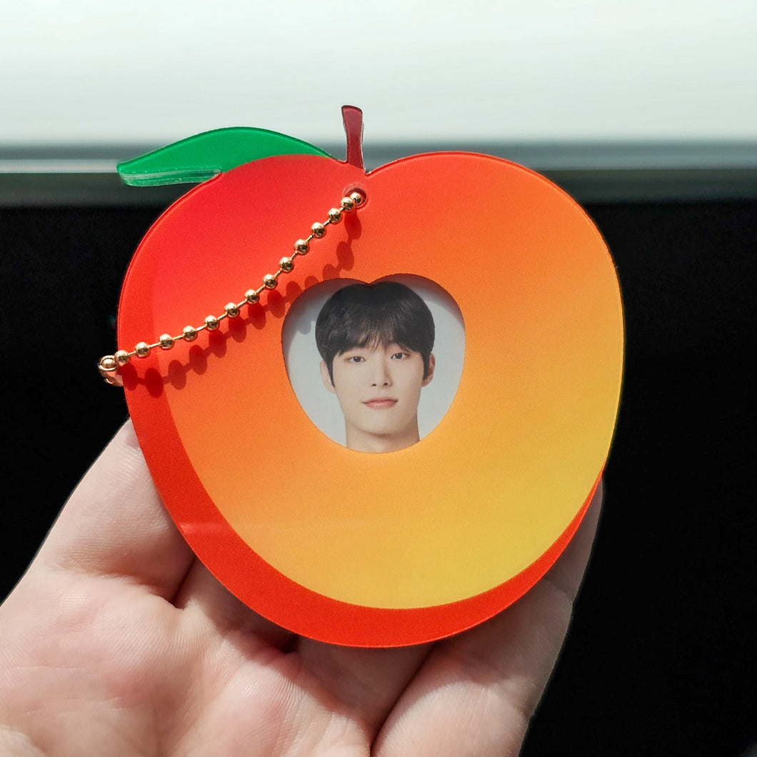 PEACH PEACH - Acrylic K-Pop ID Holder